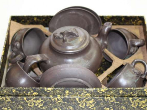 Boxed Chinese pottery tea for two
