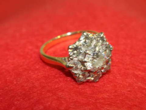 Diamond cluster ring