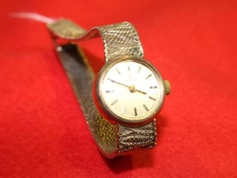 Omega lady's wristwatch, clasp hallmarked 9ct gold