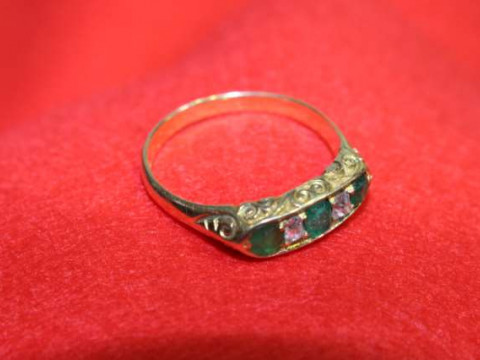 18ct gold, emerald and diamond ring