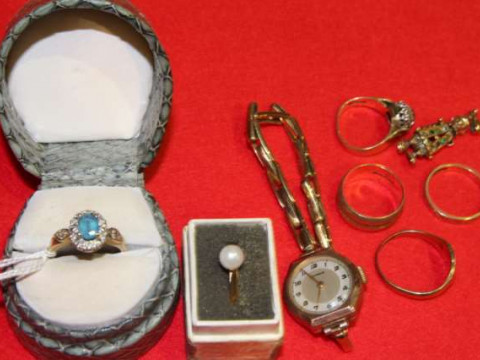 Collection of gold jewellery