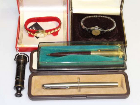 Two Parker pens, etc