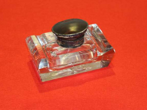 Silver and tortoiseshell mounted glass inkwell, Adie Bros, Birmingham...