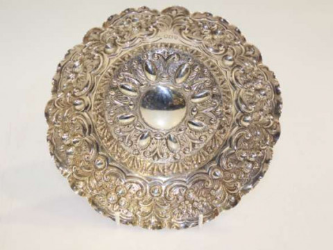 Embossed silver bowl, London 1894