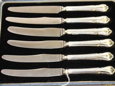 Cased set of six silver handled tea knives, Sheffield 1934