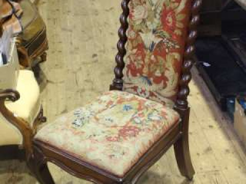 Victorian mahogany framed Prie Dieu with twist supports