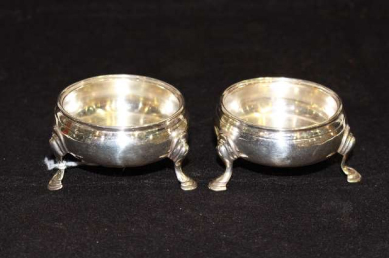 Pair of Hester Bateman silver salts, London 1776