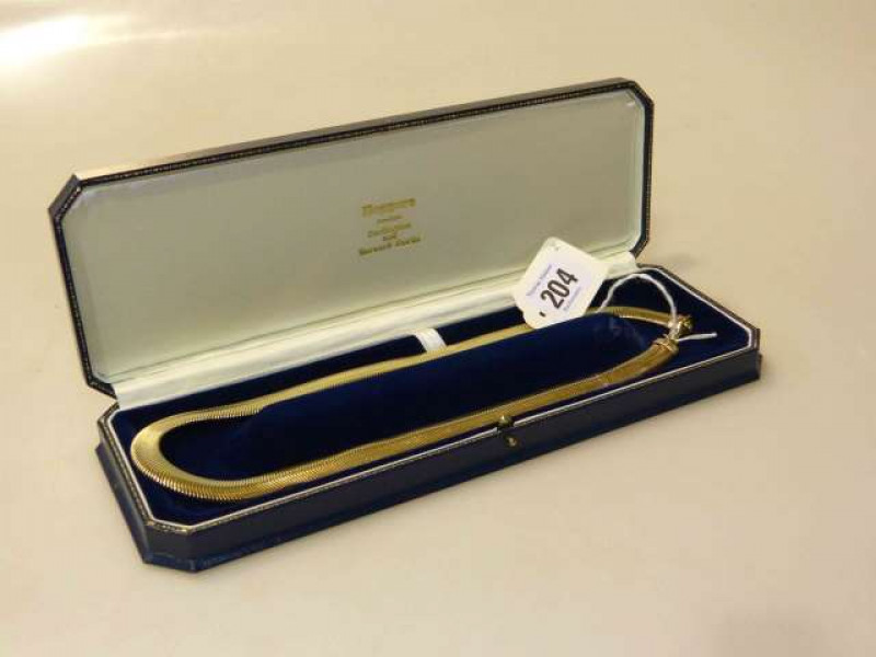 9 carat gold collar, 70 grams