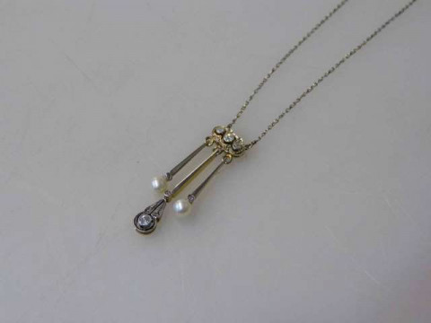 Early 20th Century diamond and cultured pearl pendant necklace