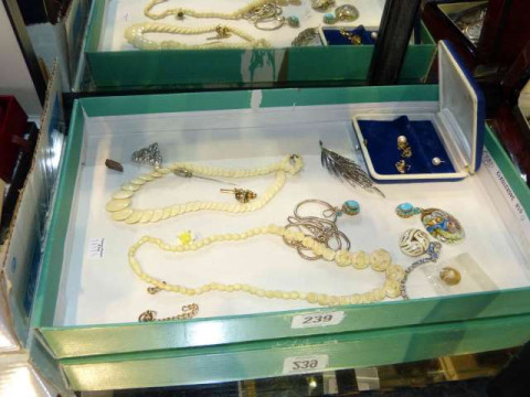 Collection of jewellery including Chinese carved ivory puzzle ball necklace,...