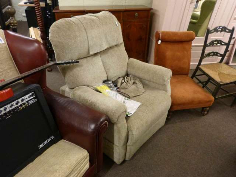 Buoyant rise and fall electric reclining chair