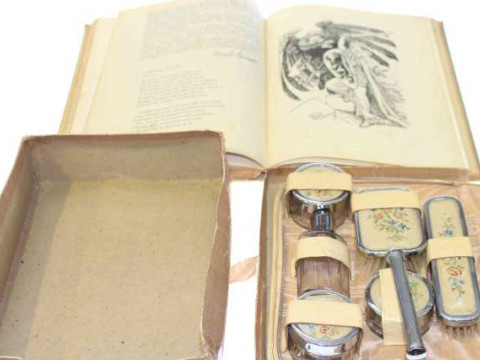 King Albert's Book and a travelling toilet set