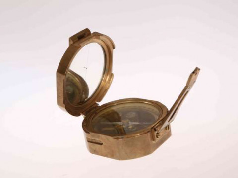 STANLEY, LONDON, A 'NATURAL SINE' BRASS COMPASS. 7cm