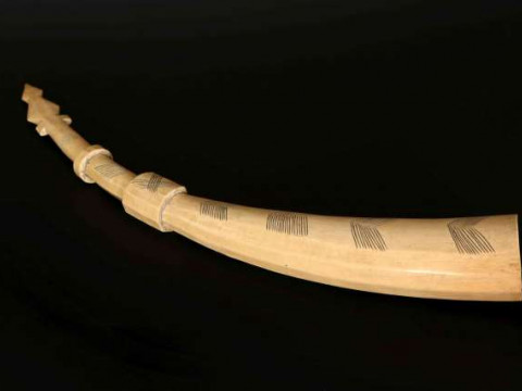 AN IVORY OLIPHANT, PROBABLY MANGBETU, DR CONGO, with incised decoration...