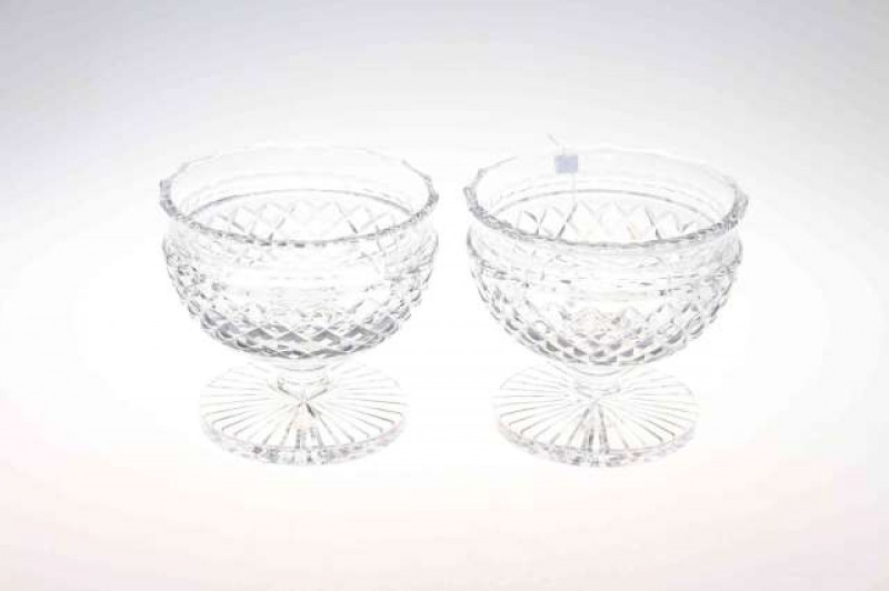 Pair of heavy crystal glass pedestal bowls 17.5cm high