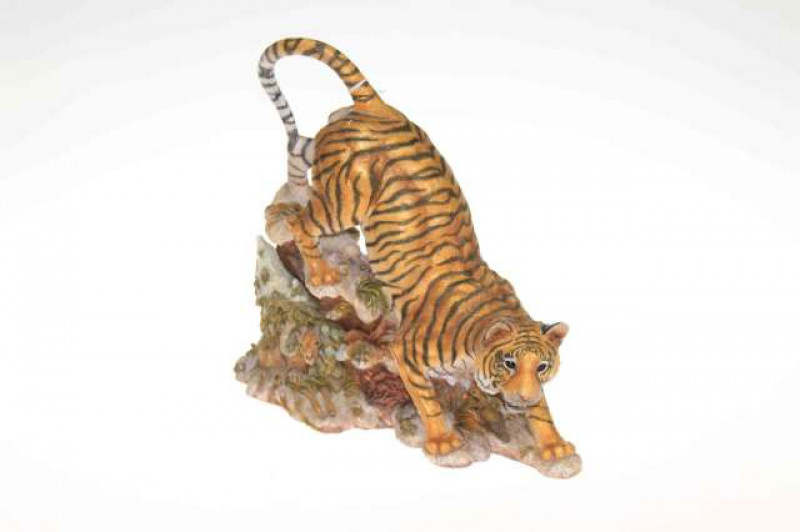 Ann Richard sculpture of Amur Tiger
