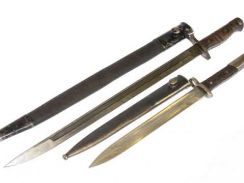 U.S. 1917 Remington bayonet and other
