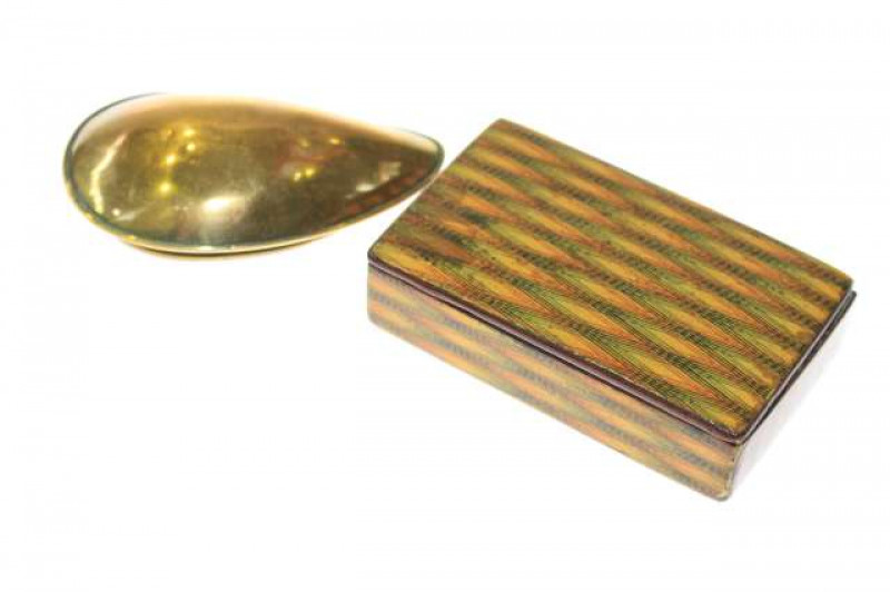 Early 19th Century brass snuff box and another snuff box (2)