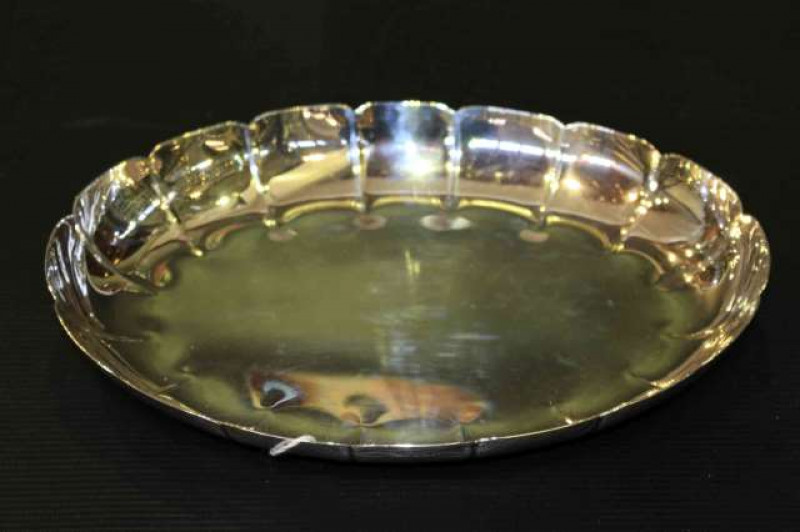 Irish silver oval dish, Dublin 1968, Royal Irish Silversmiths Ltd, 11.3oz
