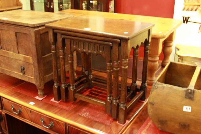 Oak nest of three turned leg tables
