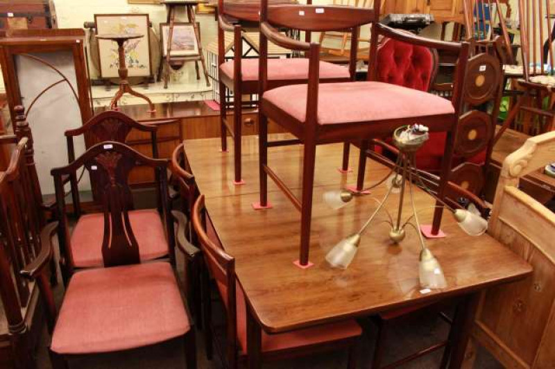 Mcintosh & Co rosewood eight piece dining suite and pair of carver chairs (10)