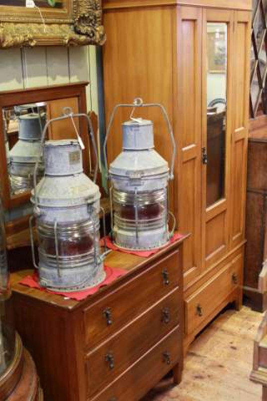 Late Victorian satin walnut mirror door wardrobe and dressing table