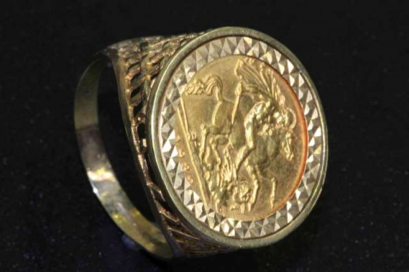 1982 half sovereign in a 9 carat gold ring mount