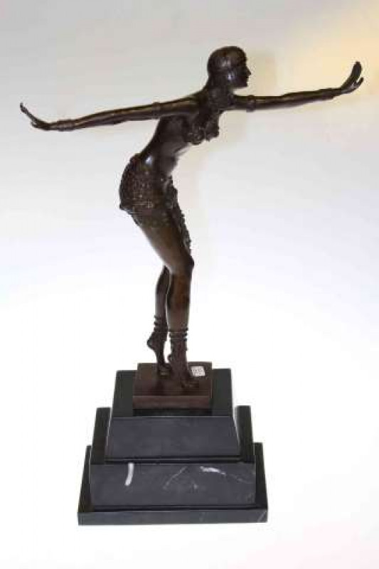 Modern bronze of an Art Deco dancing lady on marble plinth