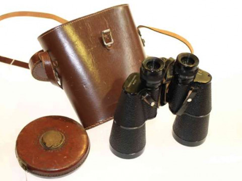 Franvey & Harchel 10x50 binoculars and leather measuring tape (2)