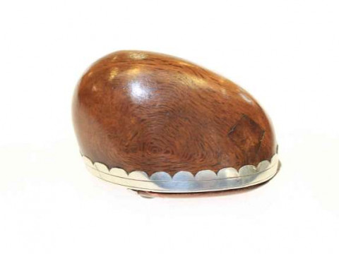 Snuff box, probably 19th Century, the mounts possibly silver
