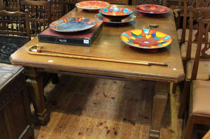 Late Victorian oak extending dining table on square section legs