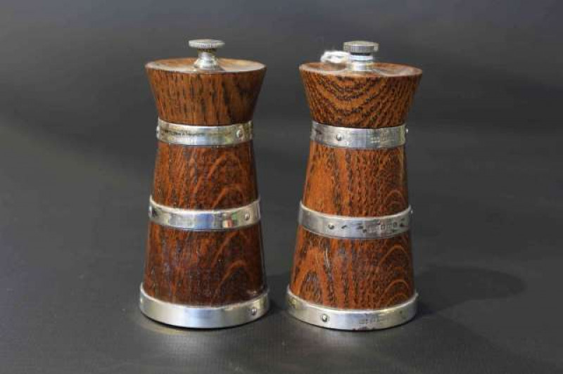 Pair of Hukin & Heath silver-mounted oak salt and pepper grinders