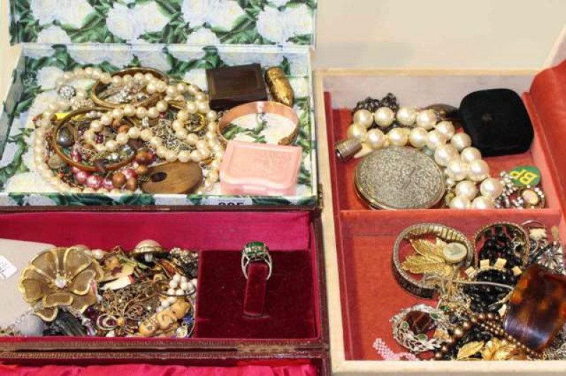 Three boxes of jewellery