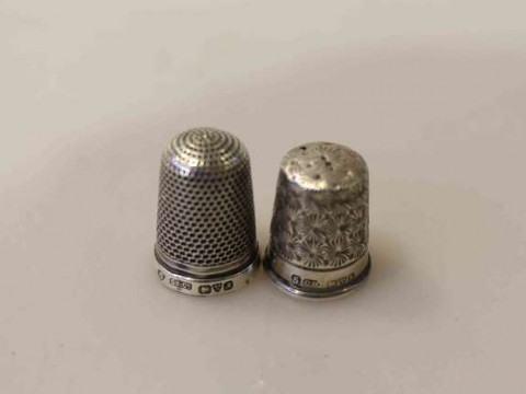 Charles Horner silver thimble and another Chester thimble (2)