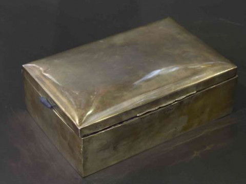 Edwardian silver box, Sheffield 1909, weighted