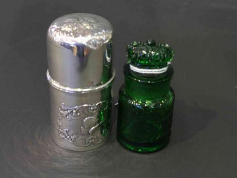 Edwardian silver smelling salts jar, William Comyns, London 1903