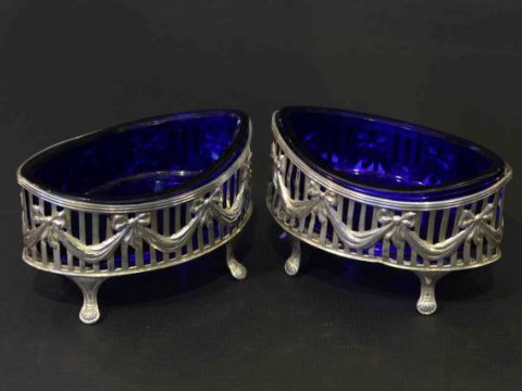 Pair of oval silver salts, Chester 1914