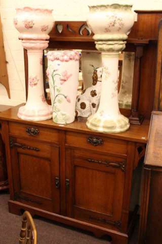 Arts & Crafts walnut mirror back sideboard and twin pedestal side table (2)