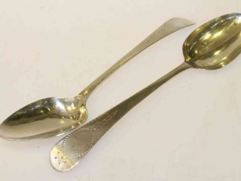 Pair of George III silver tablespoons, London 1784