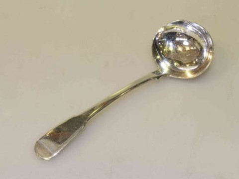 Georgian silver sauce ladle, London 1819