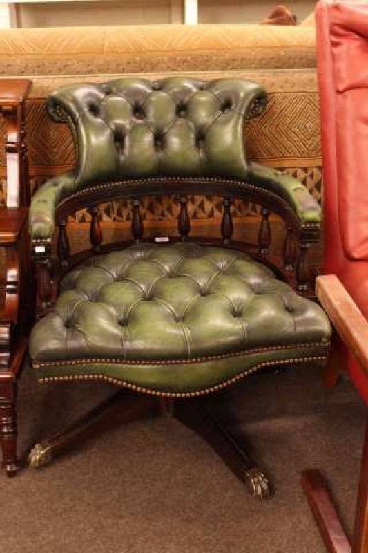 Green deep buttoned leather captains style desk chair