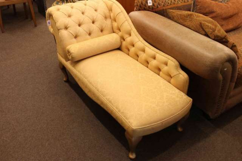Modern scroll end chaise longue on cabriole legs