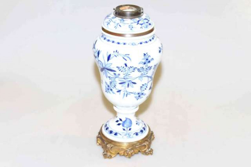 Meissen blue and white lamp base, 19th Century, with gilt-metal base, 38cm