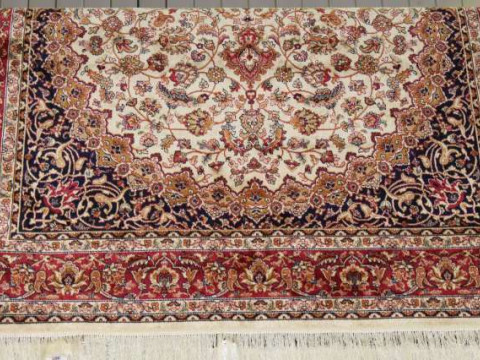 Beige ground Keshan rug 2.30 x 1.60