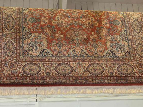 Keshan wool red ground carpet 2.00 x 3.00