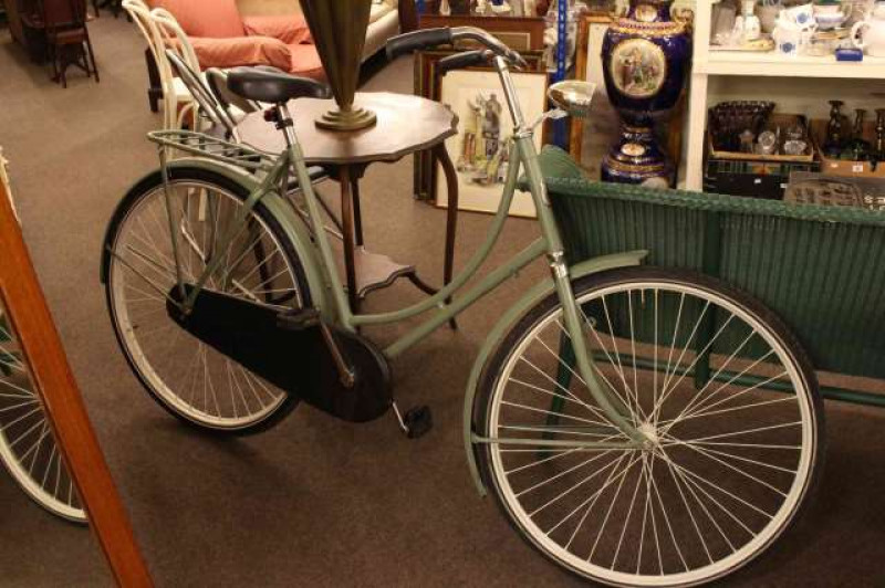 Genuine Dutch Gazelle ladies bicycle