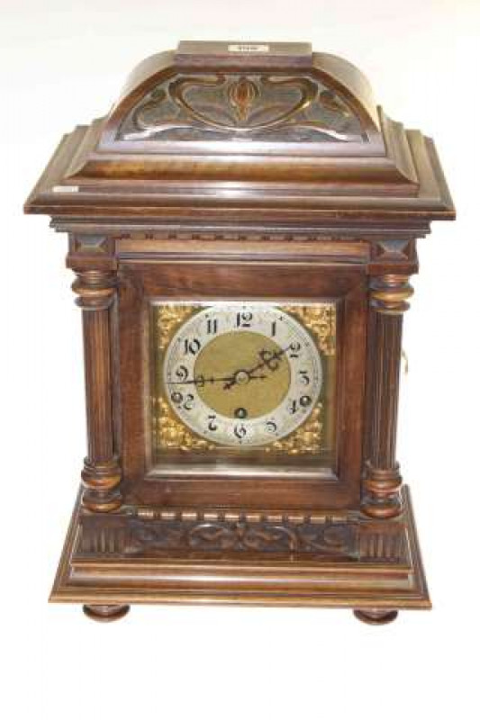 Mahogany bracket clock with gilt and silvered dial