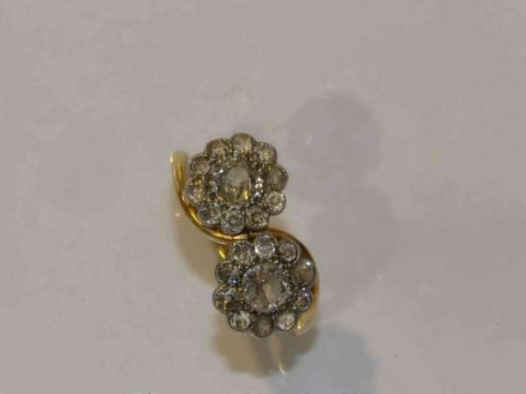 Antique diamond crossover style ring, stamped 18CT and PALL