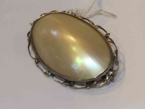 Mother of pearl brooch