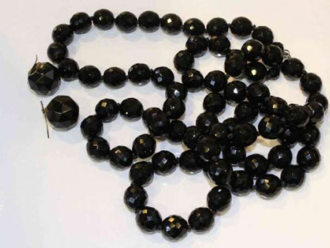 Victorian jet bead necklace and earrings